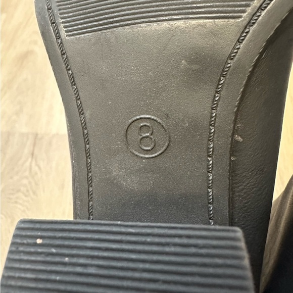 Target Black Ankle Boots with Chunky Heel and Side Zipper - Picture 8 of 9